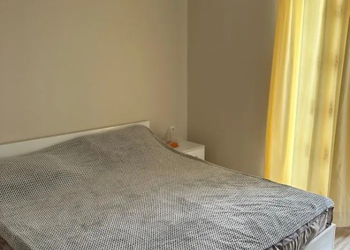 Persani 3 Sanny Slantschew brjag